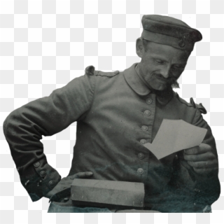 German Soldier Reading A Letter - Bust, HD Png Download