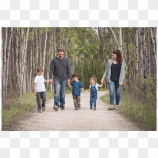Family Walking Png - Holding Hands, Transparent Png