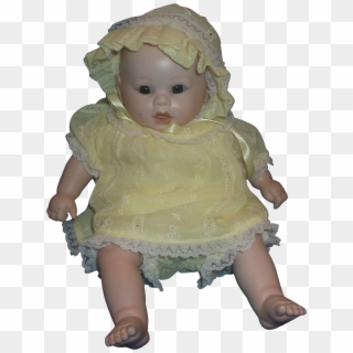 Bisque Porcelain Baby Doll Yellow Dress Bloomers Bonnet - Porcelain Baby With Bonnet, HD Png Download