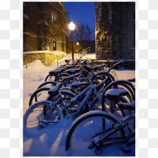 The Snow Piles Up On Bikes Parked On The Campus Of - Snow, HD Png Download