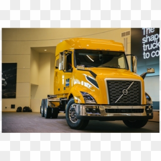 Volvo Trucks Salutes Antonio Cruz Of Mckenzie Tank - Volvo Vnl 740 Yellow, HD Png Download