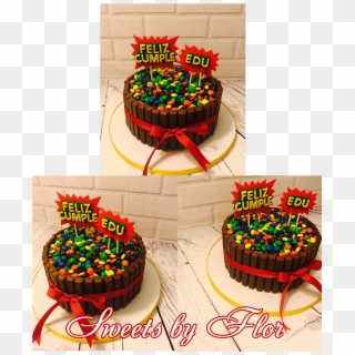 M&m And Kit Kat Chocolate Cake With Fudge And Ganache - Chocolate Cake, HD Png Download