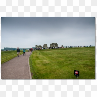 We Started Our Day By Driving To Stonehenge - Grass, HD Png Download