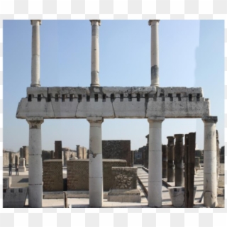 Two Storey Colonnade With Multi Drum Columns And Multi - Pompeii, HD Png Download
