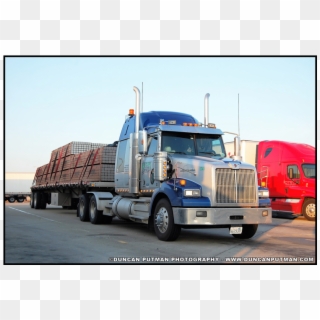 Com Photo Of The Week - Trailer Truck, HD Png Download