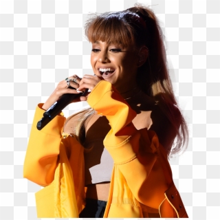 Ariana Grande In Yellow Dress On Stage, HD Png Download
