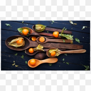Wooden Spoons And Tomatoes - Starfruit, HD Png Download