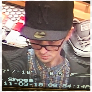 Sparks Police Search For Larceny Suspects From Kohl's - Photo Caption, HD Png Download